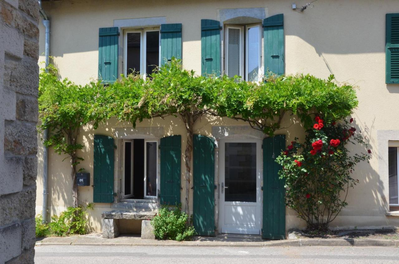 Les Gites Du Passage: La Popote Passenans Bagian luar foto
